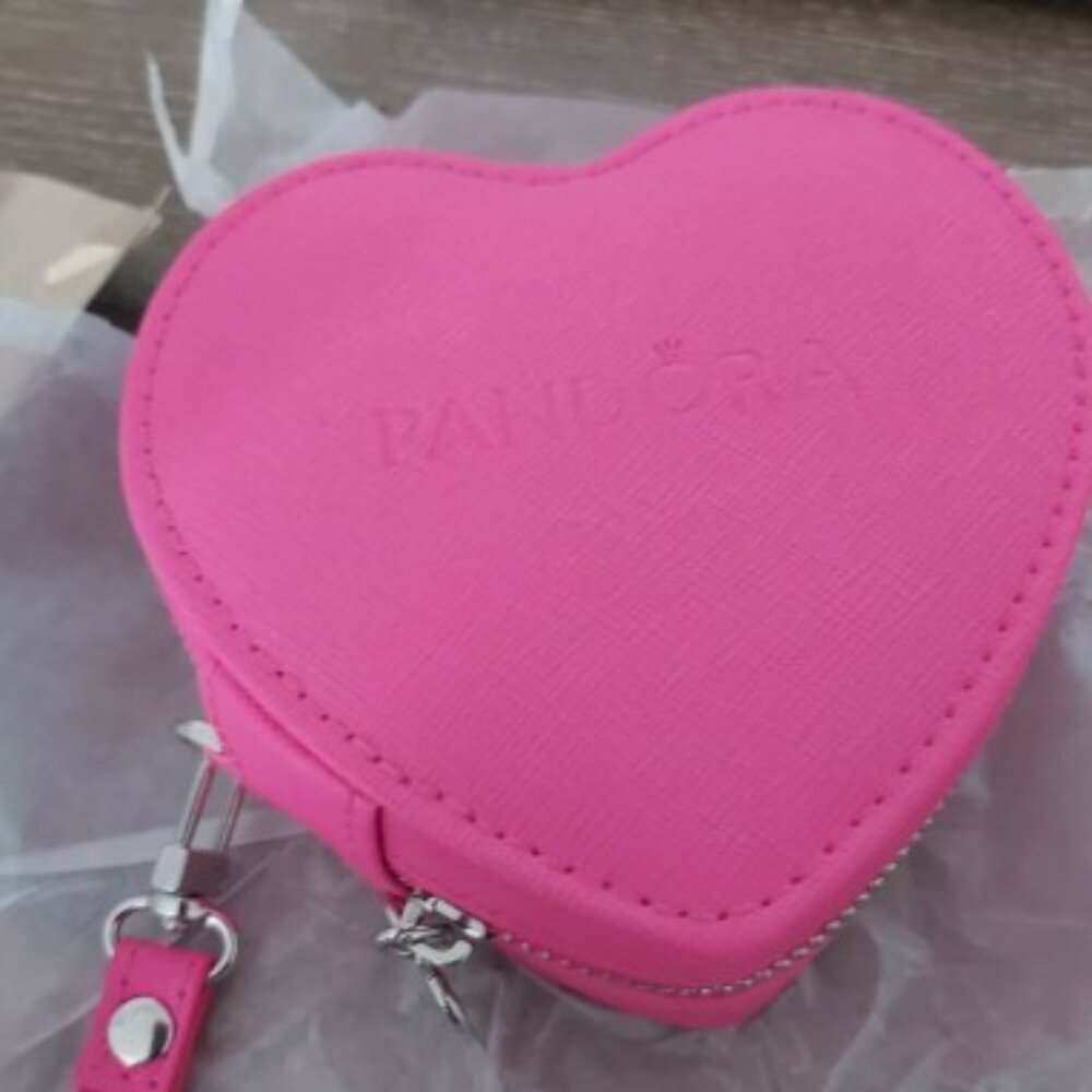NEW AUTHENTIC PANDORA PINK HEART SHAPED JEWELRY BOX/case